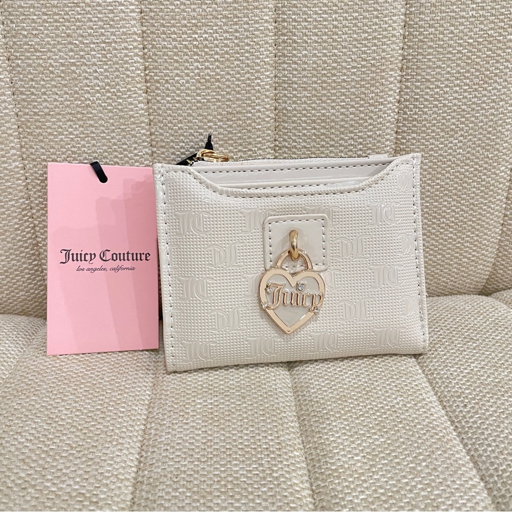 NEW Juicy Couture Cream Monogram Bifold Wallet Cardholder Set Heart Charm - Picture 1 of 6